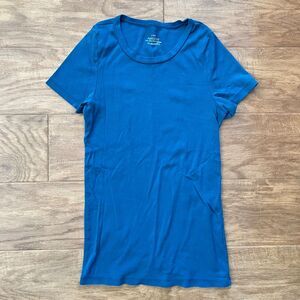 J.Crew Perfect Fit Tee T-Shirt Women's Size M Blue Short Sleeve
